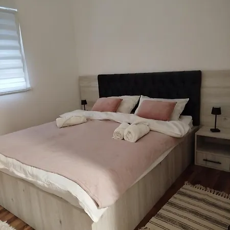 Vidakovic アパート